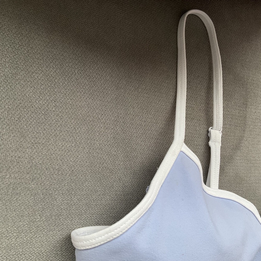 Alo Yoga Airbrush Refined Bra Tank Light Provence Blue/White M - Picture 14 of 16
